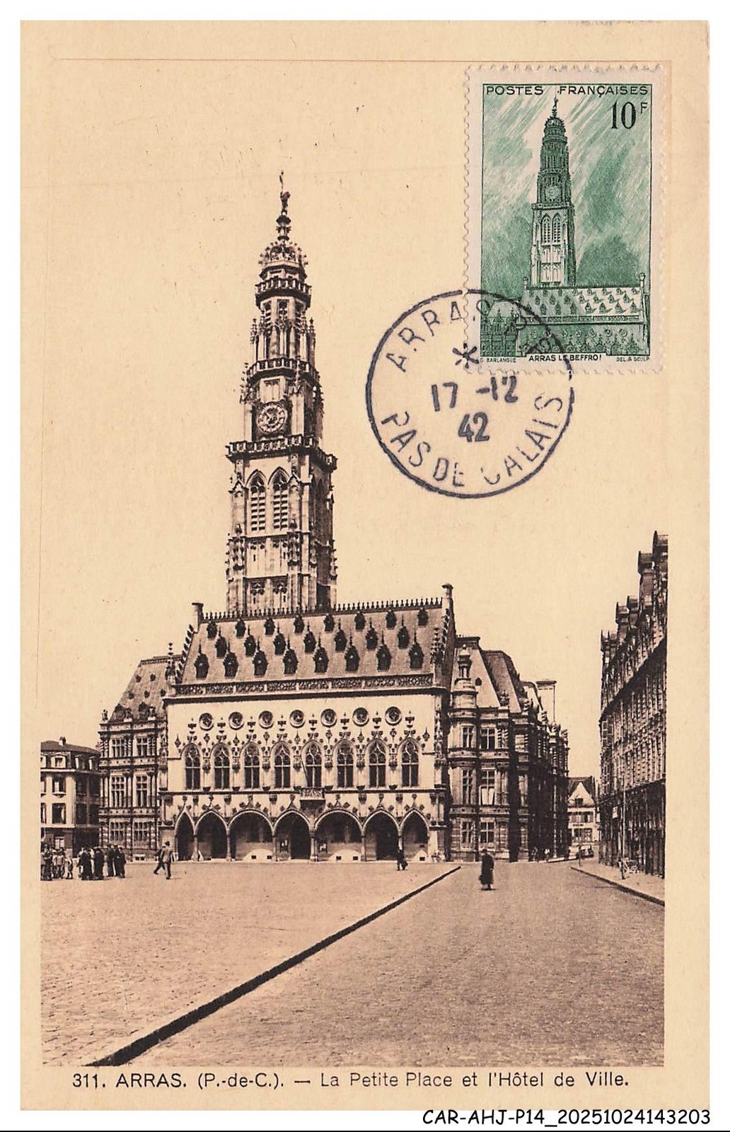 CAR-AHJP14-0638-CARD-MAXIMUM - Arras - The Small Square And The Town Hall -