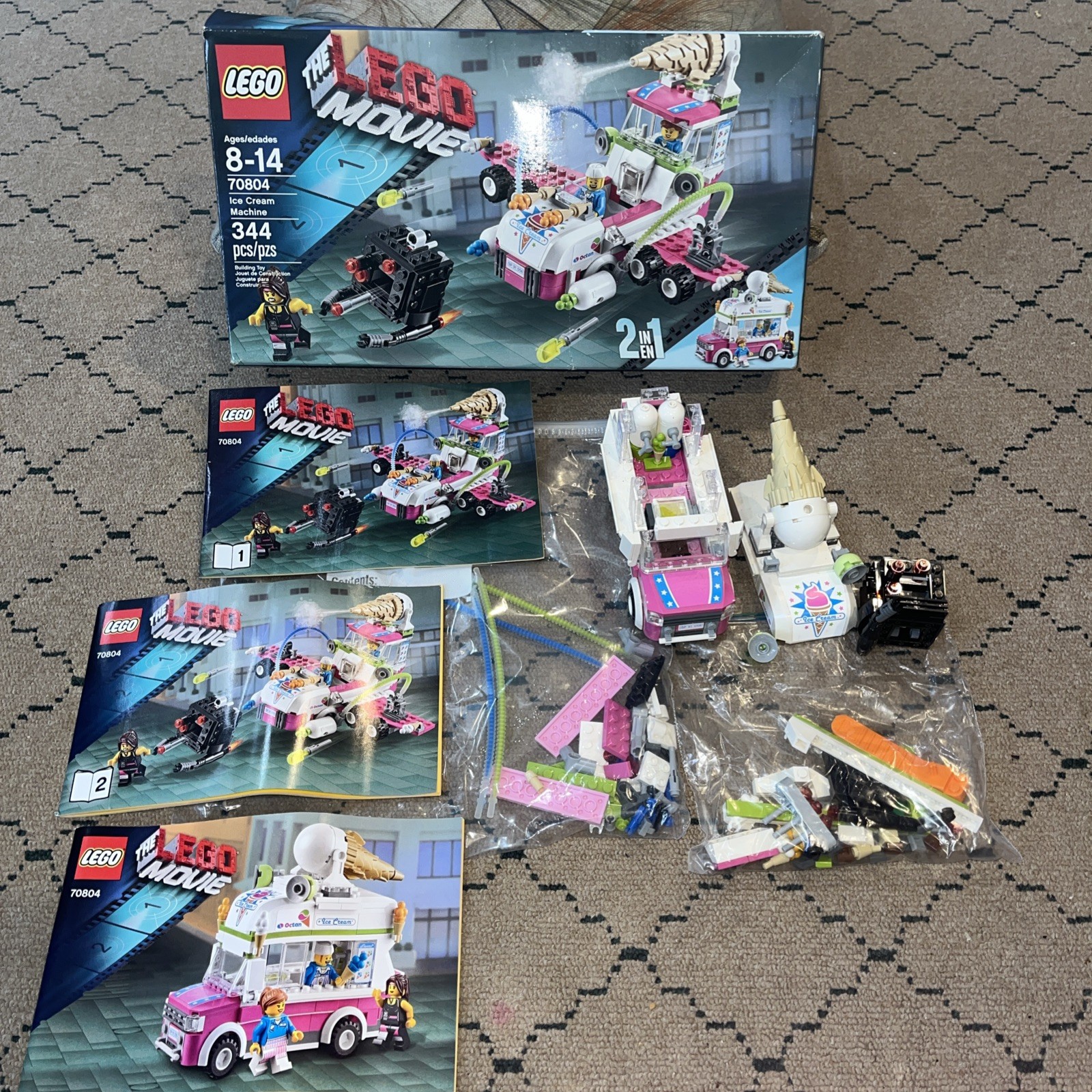LEGO The LEGO Movie: Ice Cream Machine 70804 2 In1 With 3 Instruction Manuals
