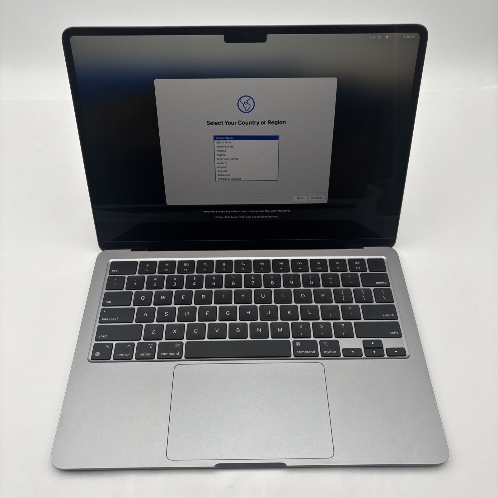 Apple MacBook Air 13.6" M3/8C GPU 8GB RAM 256GB - Space Gray - Good Works Well