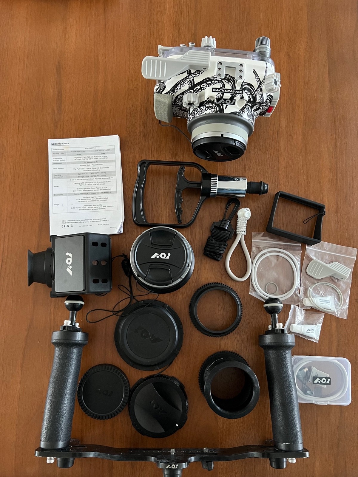 Backscatter Octo UH-EPL10 Underwater Housing + AOI Accessories Bundle