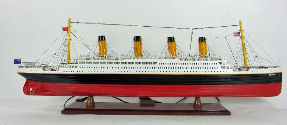 Ultra-Precision Finished Titanic 100cmL Clinker-type Hull with
