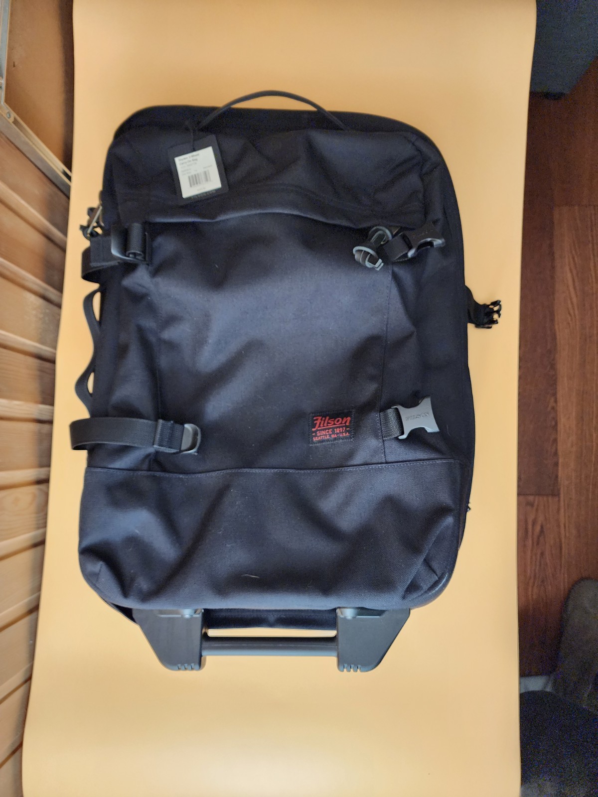 Filson Dryden 36L 2-Wheel Carry-On Bag - Dark Navy (Black)