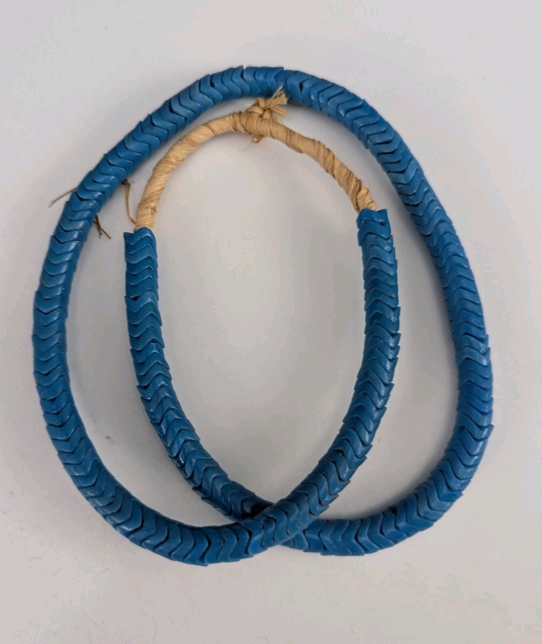  Interlocking Snake Vintage Trade Beads, Royal Blue, 9 mm , 24" Strand 