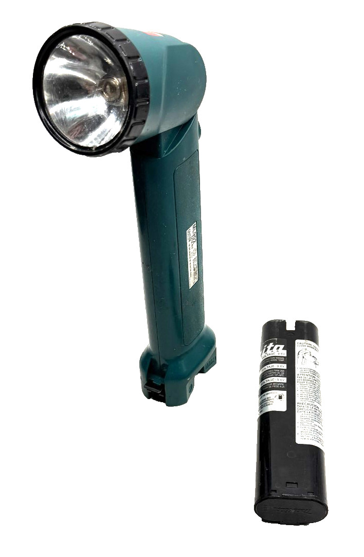 Makita Automotive 13" Flashlight ML902. Tested. Working. w Battery *READ*