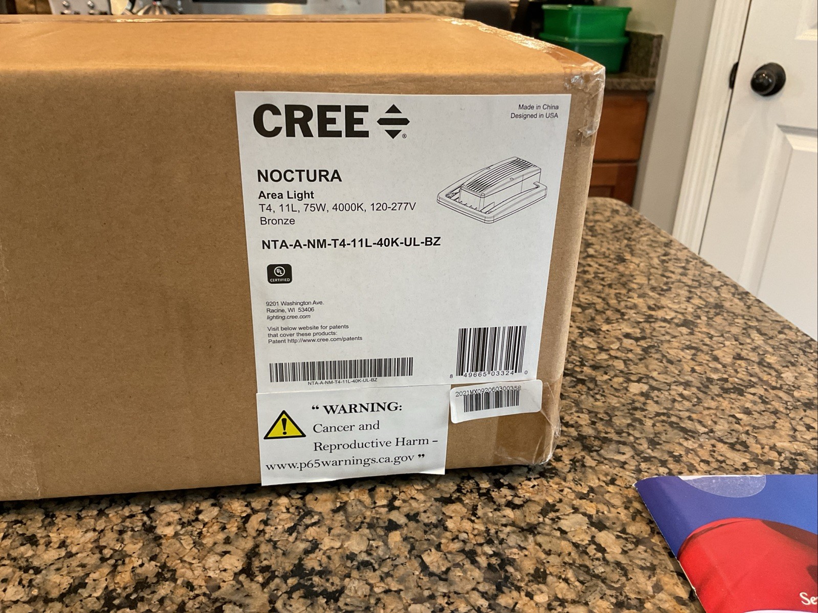 Cree Noctura NTA-A-NM-T4-11L-40K-UL-BZ Area Light 75W 4000K