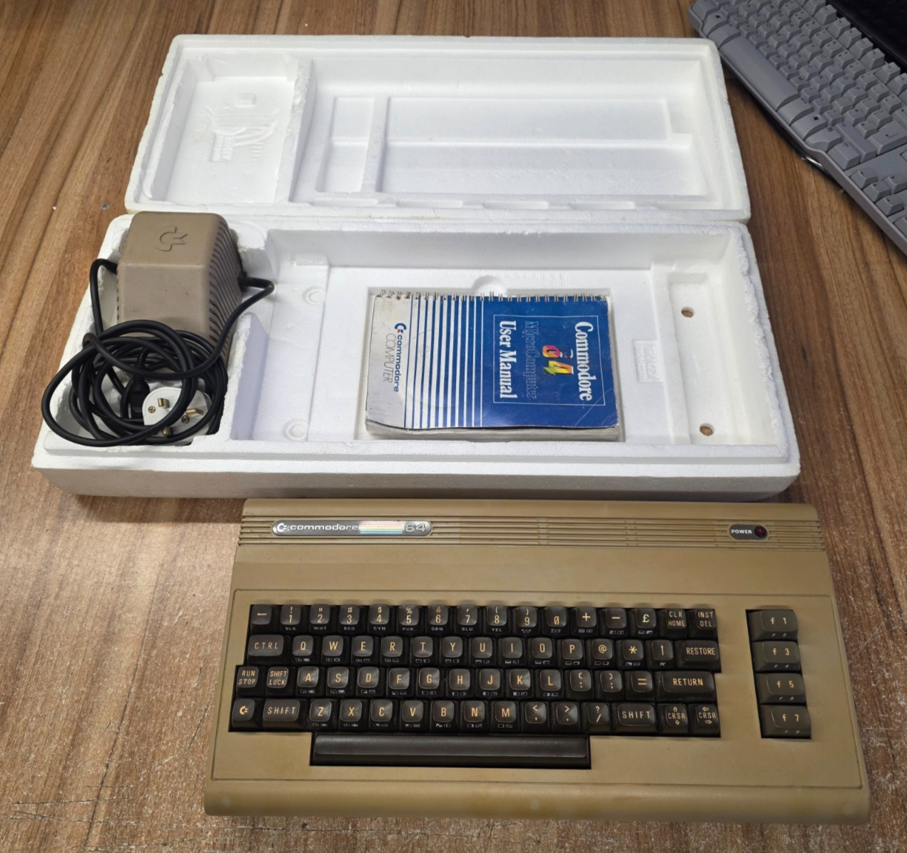 Commodore 64 Breadbin Computer Boxed. Tested & Working