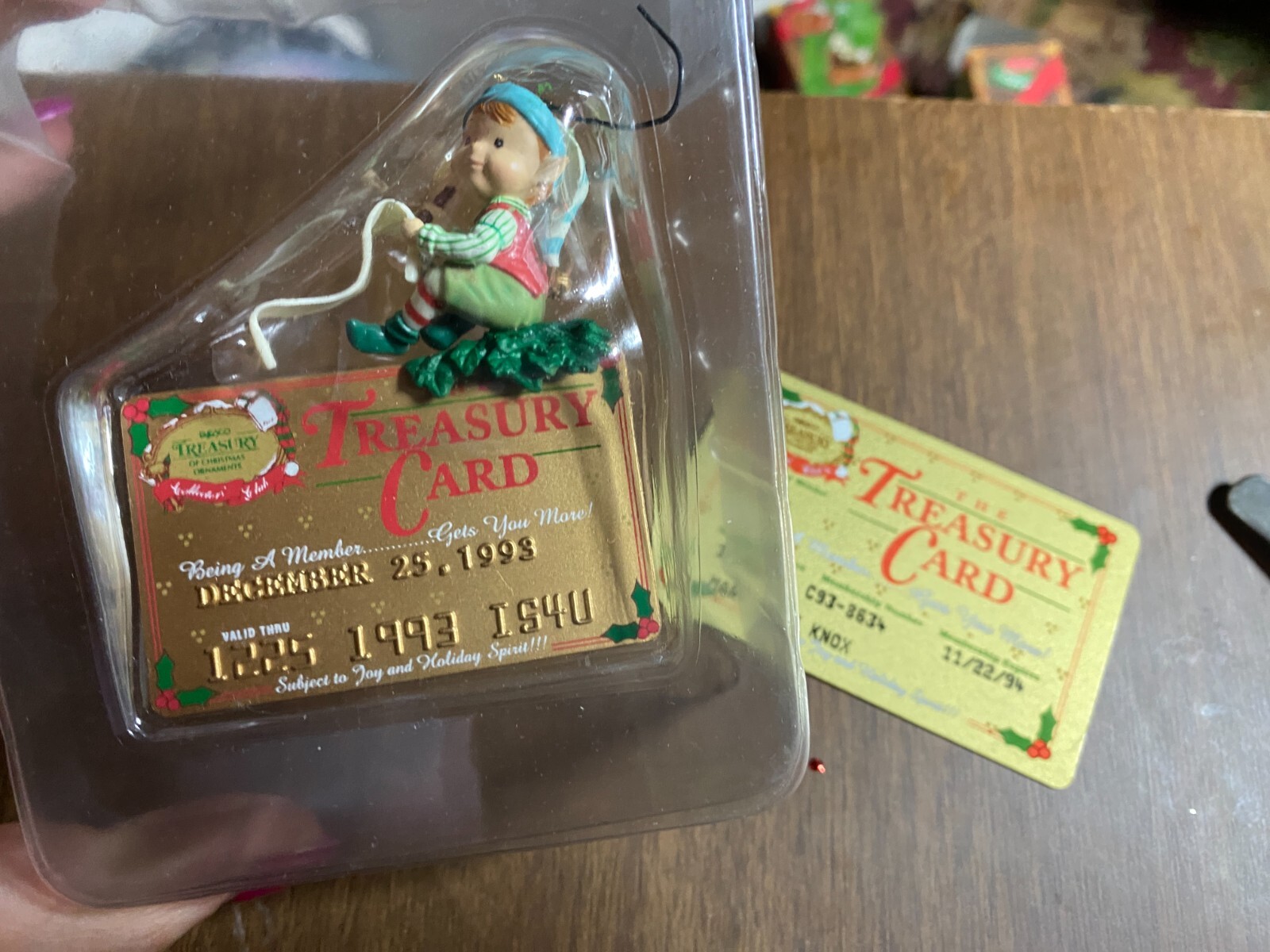 Enesco The Treasury Card Members Only 1993 Ornament 3"