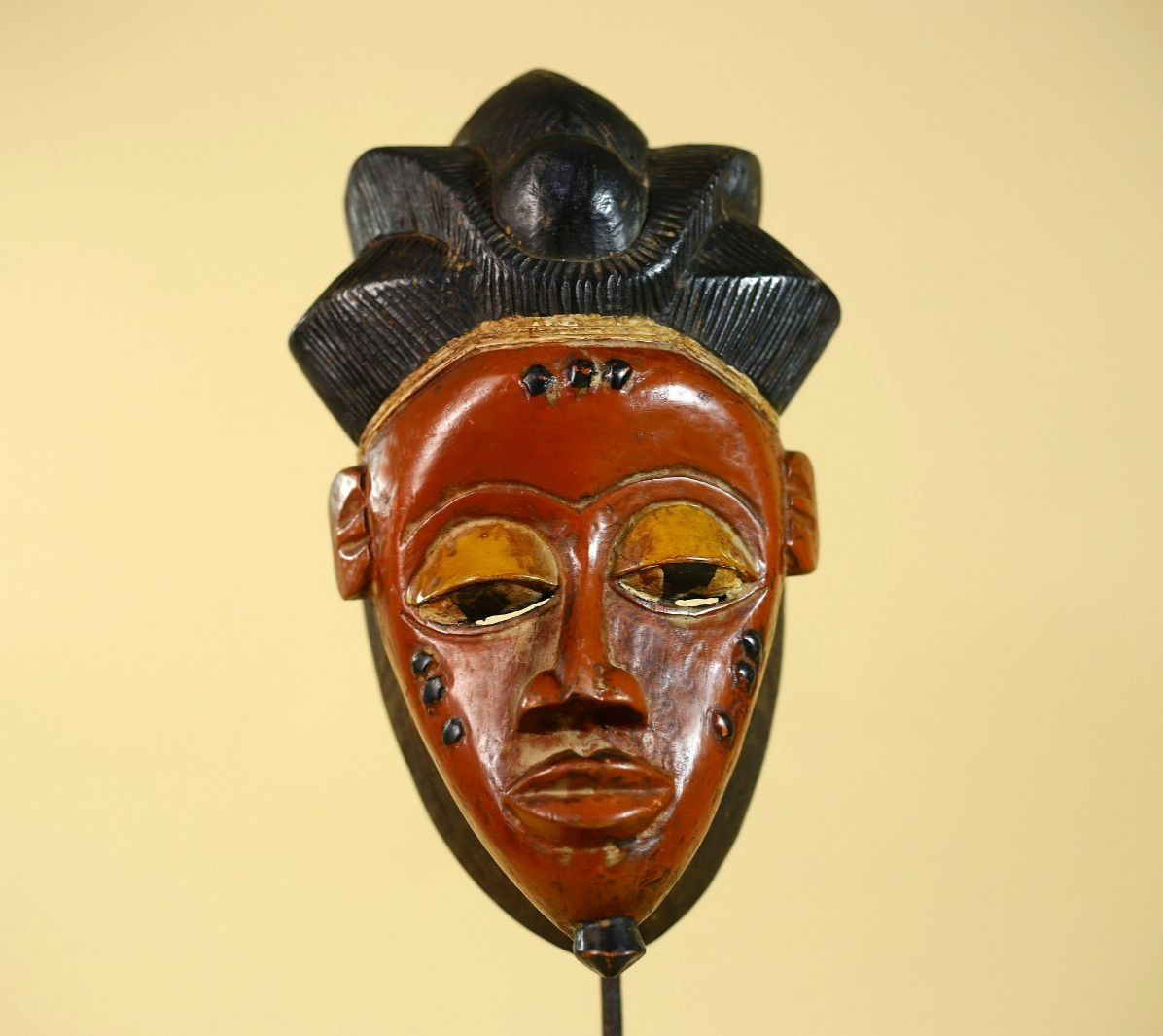 African Mask Vintage Hand Carved Wood Artifact Wall Display-G6140
