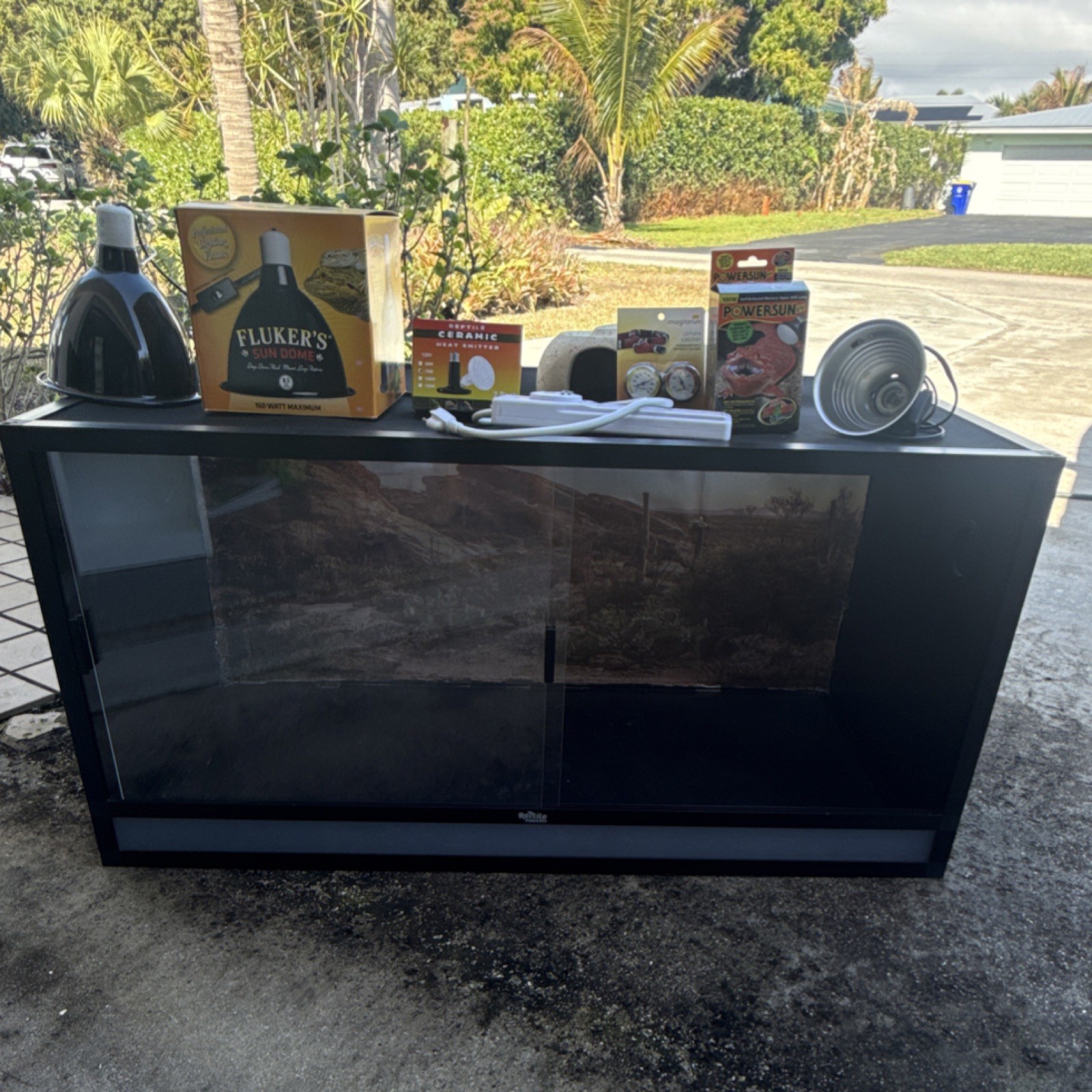 Fluker's Reptile Terrarium Enclosure with Sun Dome Heat Lamp and Accessories