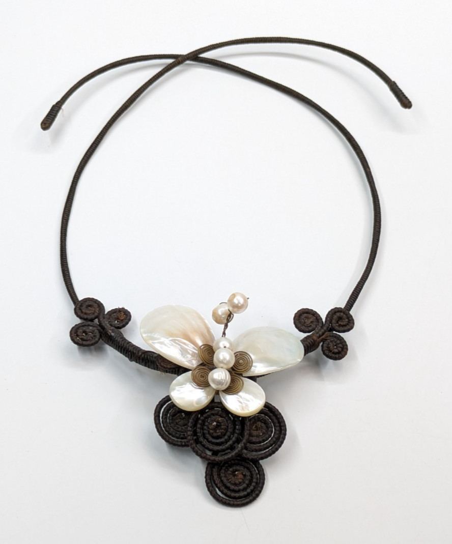 Brown Twisted Cord Floral Mother of Pearl Freshwater Pendant Wire Necklace