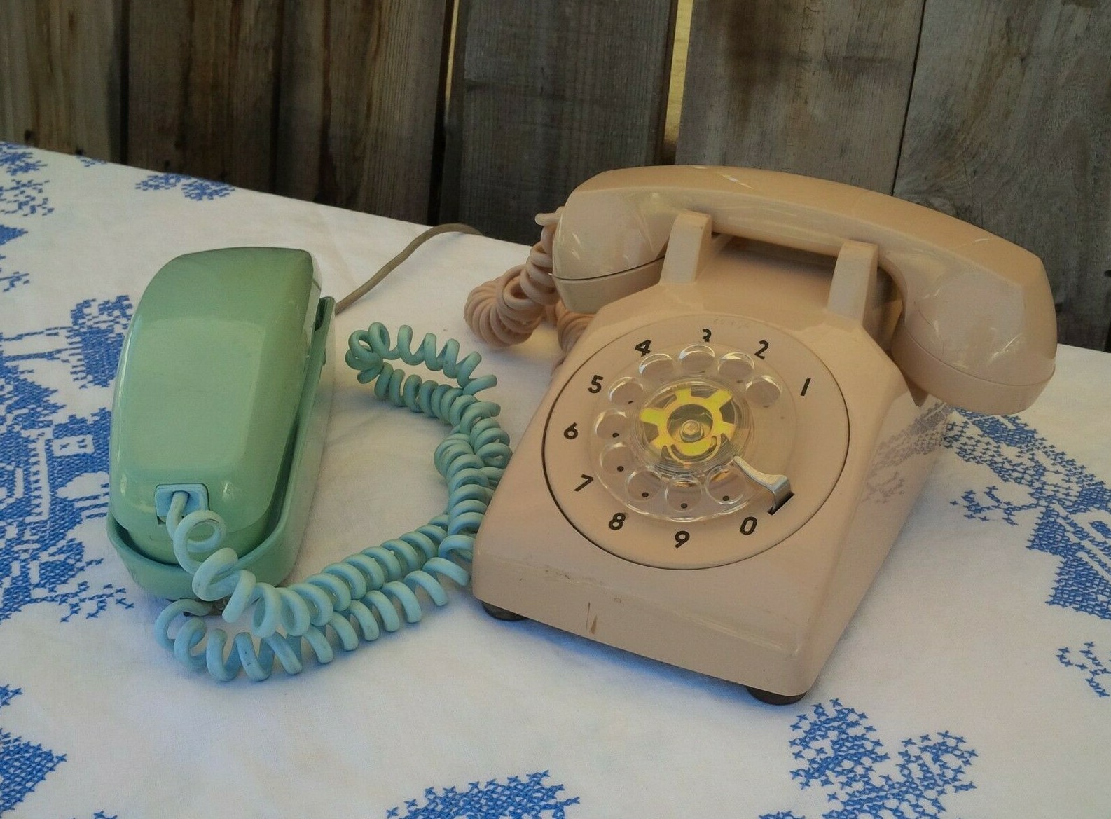 Vintage Retro Telephone Lot Telephones Working Condition Unknown Phone Phones