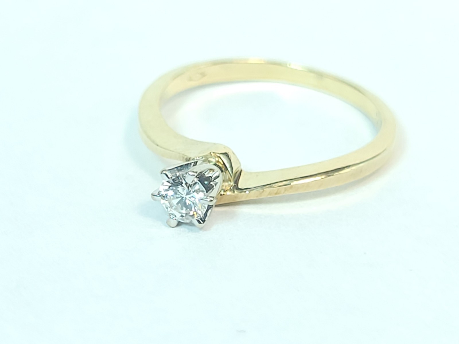 0.15ct Diamond Solitaire Engagement Bypass Band 14k Yellow Gold Ring Size 6