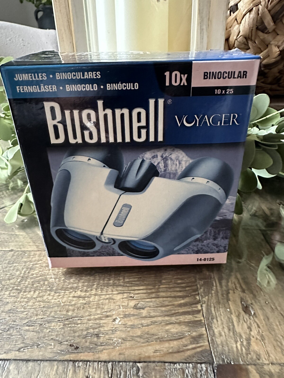 Bushnell Voyager Black Traveling 10x25 Porro Prism Binoculars e: Strap 140125