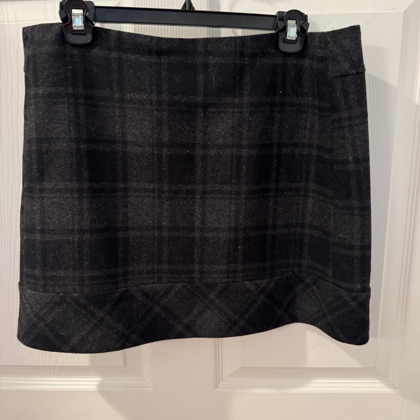 Willi Smith Wool Blend charcoal/black plaid Mini Skirt size 8  Goth Dark Fairy
