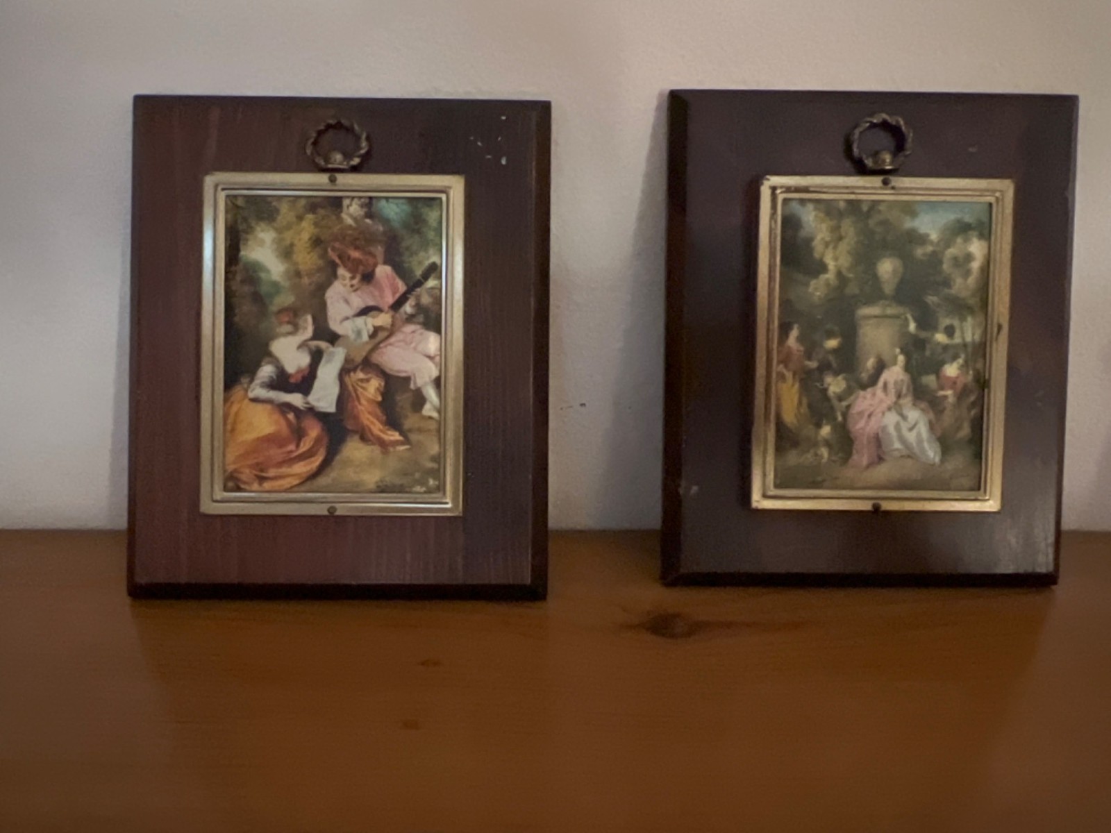 Victorian Fabric Smooth Tapestry Style Vintage Wooded Mounted Pictures 6" x 5"