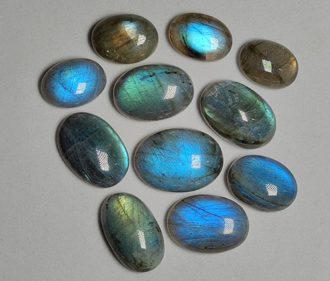 AAAA Quality Natural Labradorite Oval Shape Blue Fire Cabochon Size 13X18-18X25M
