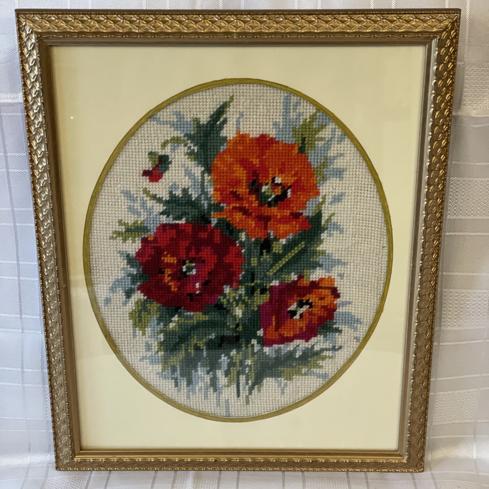 VTG Framed Tapestry Poppies Old English 1950s . L 12.5 Inches X H 15.5 Inches