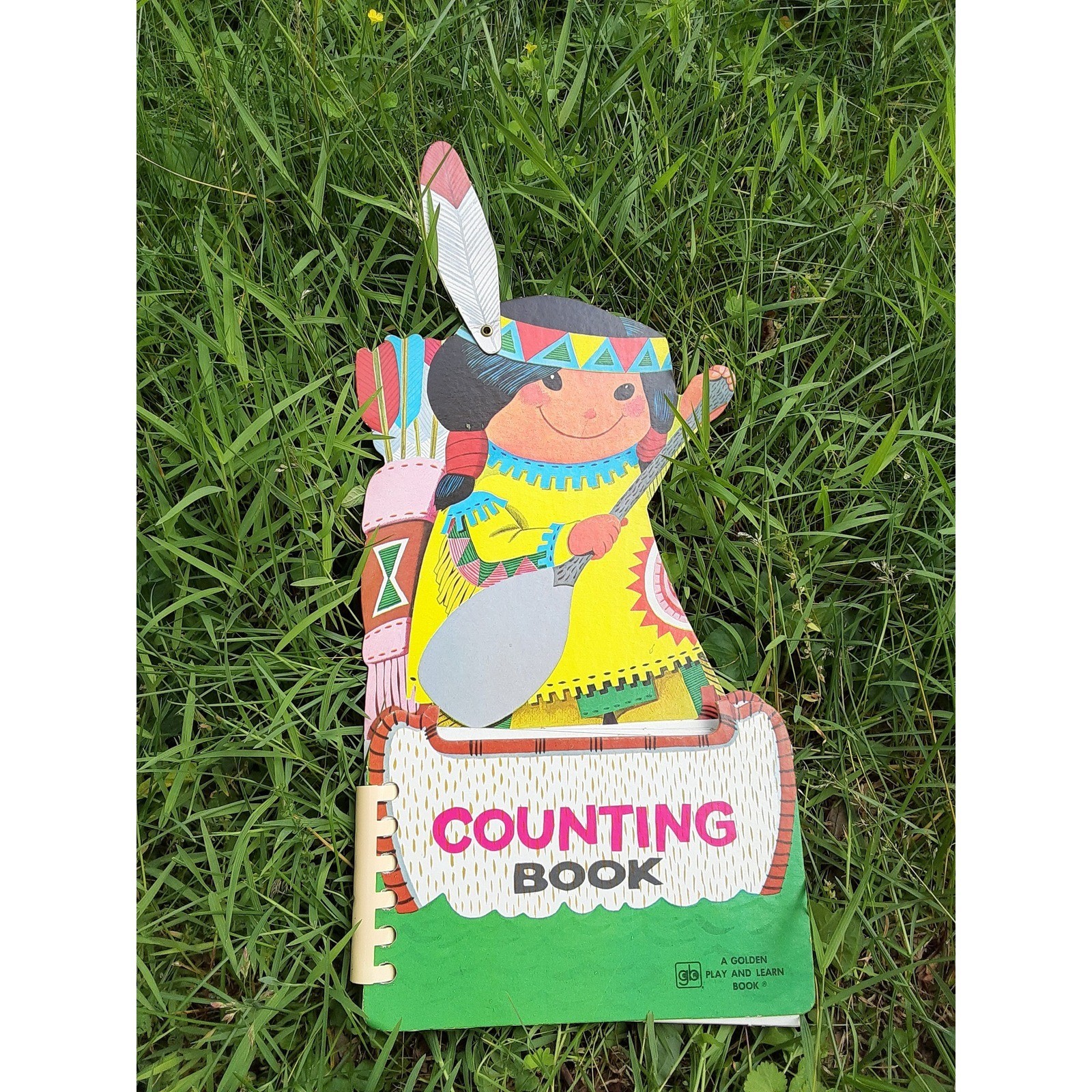 1970's Golden play and learn counting book