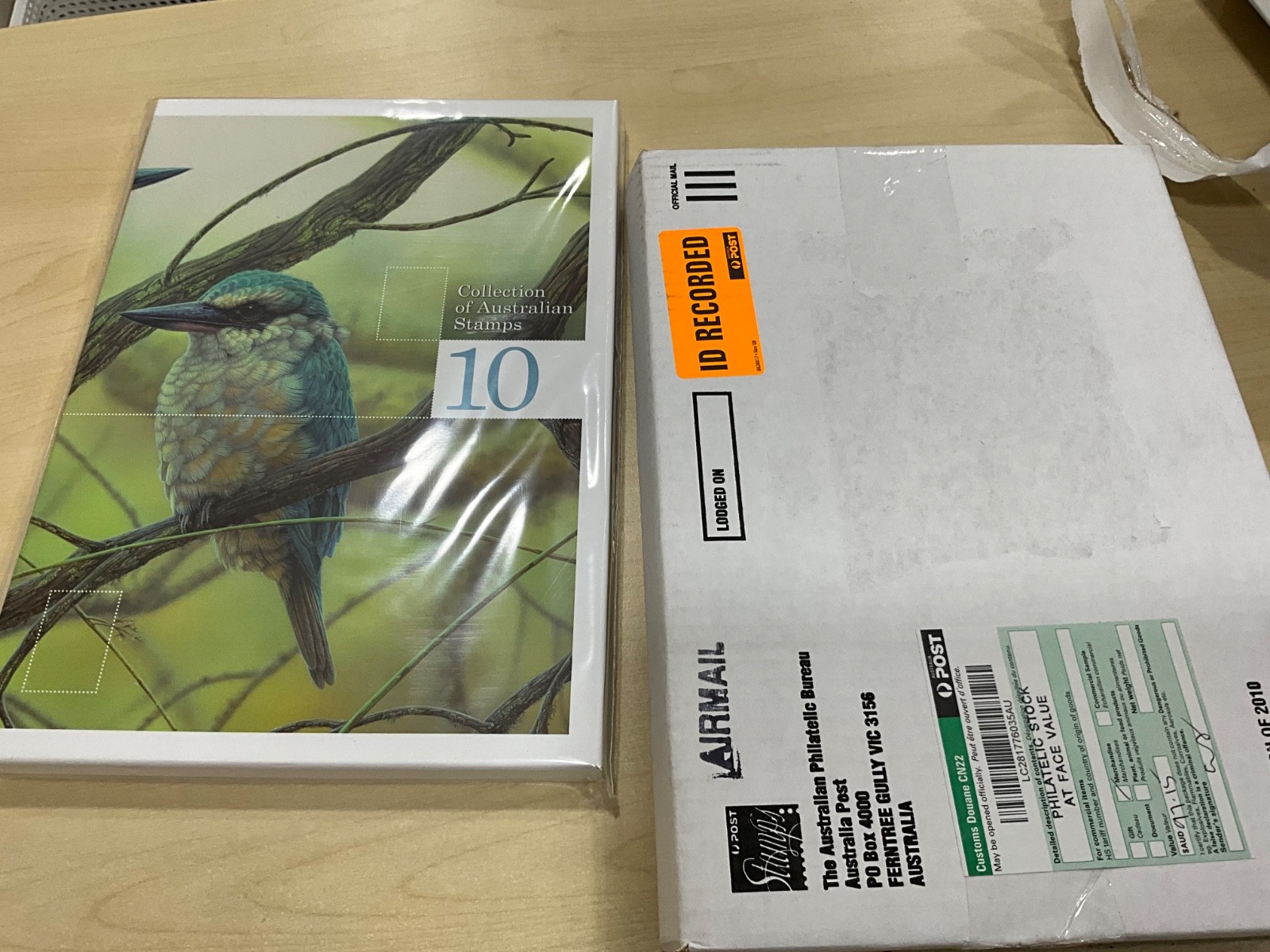 201 0 Australia Post Stamp Year Book With Stamps Sealed MNH x23