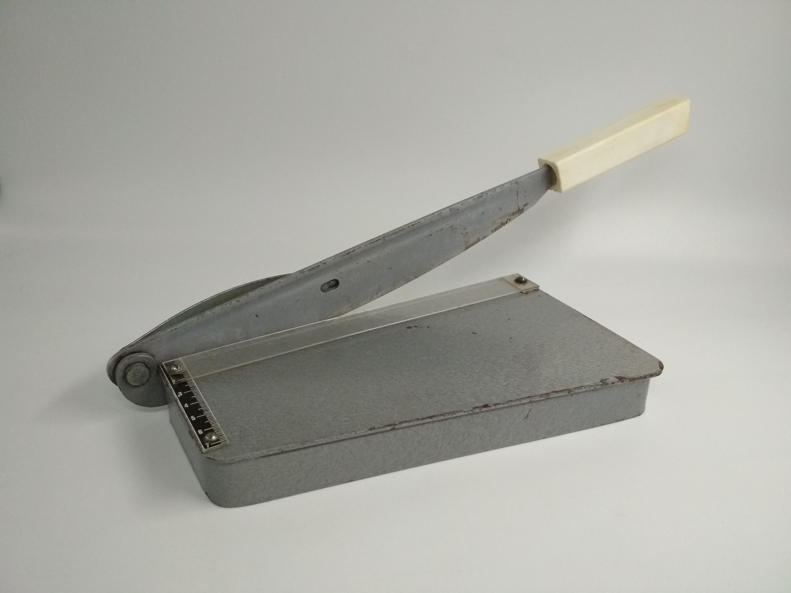 Soviet photo paper cutter (straight, even cut), photo cutting, *1168