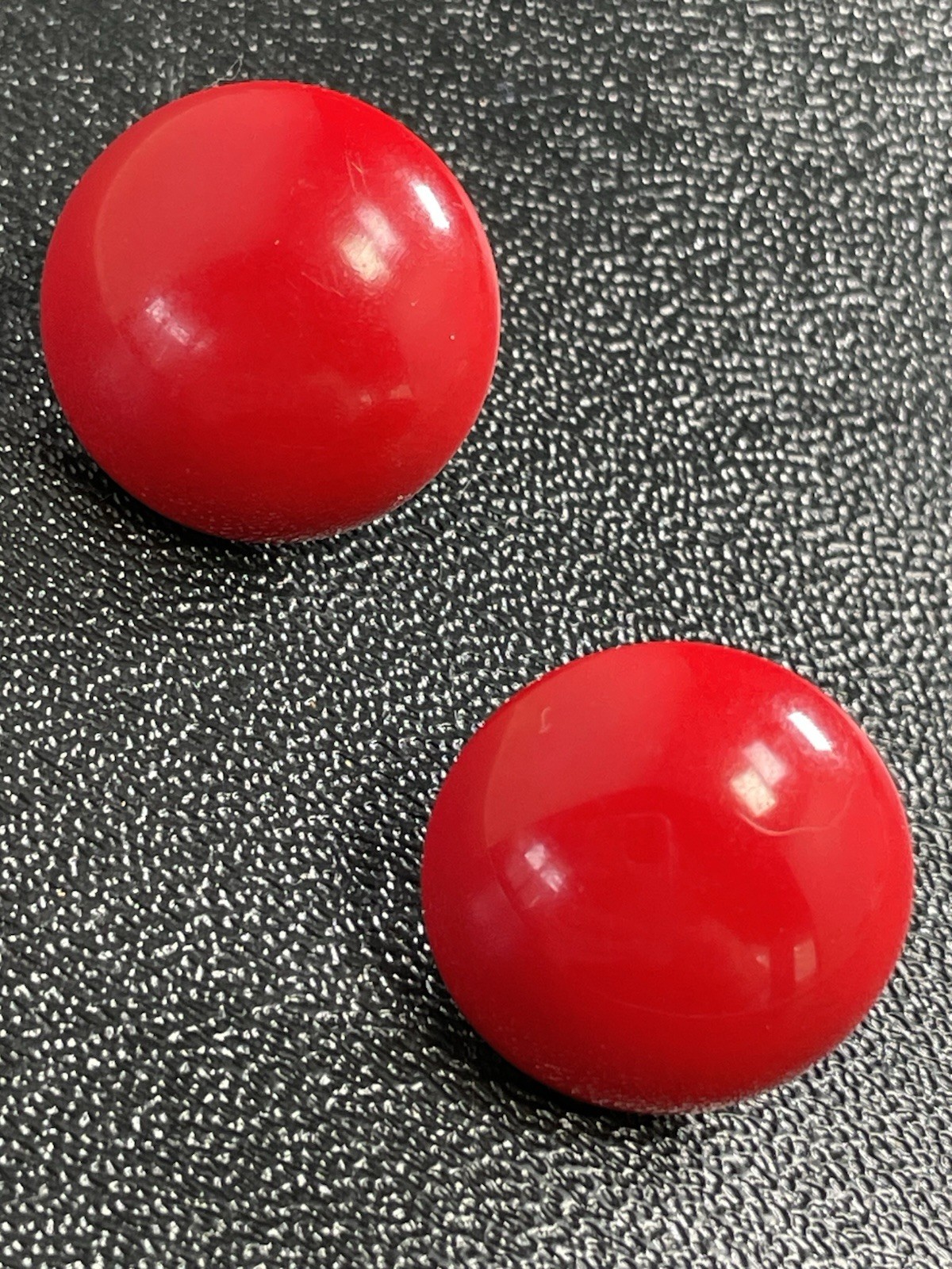 Vintage Red Enameled Metal Round Retro Earrings