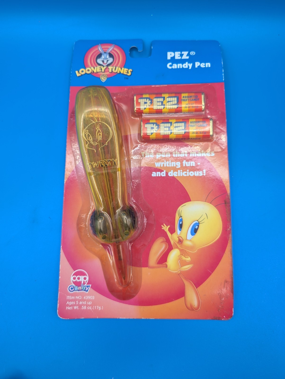 PEZ LOONEY TUNES TWEETY BIRD CANDY  PEN DISPENSER NEW IN PACKAGE
