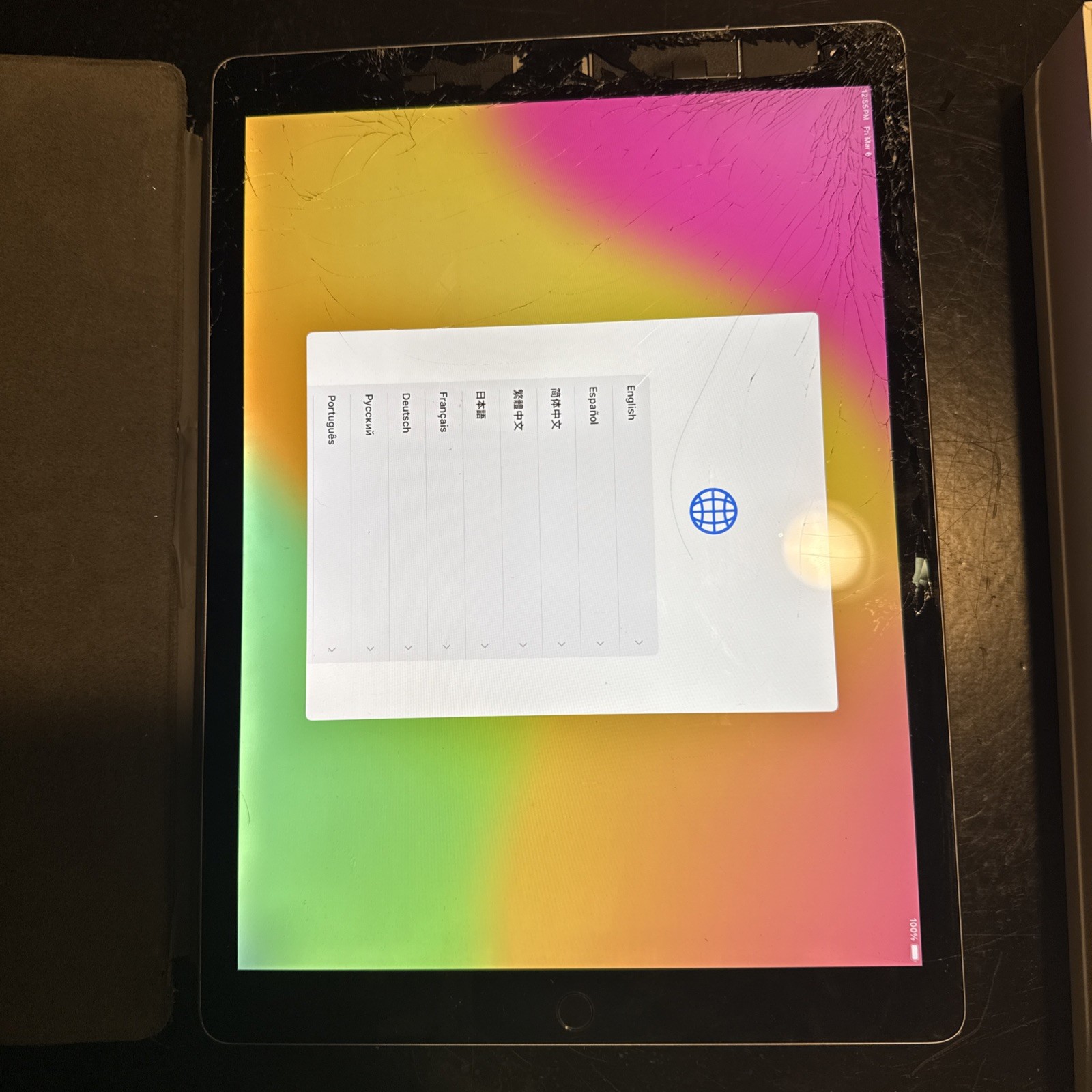 Apple iPad Pro 12.9-inch A1671 512GB w Keybrd  Pncil Box Brkn Screen But Working