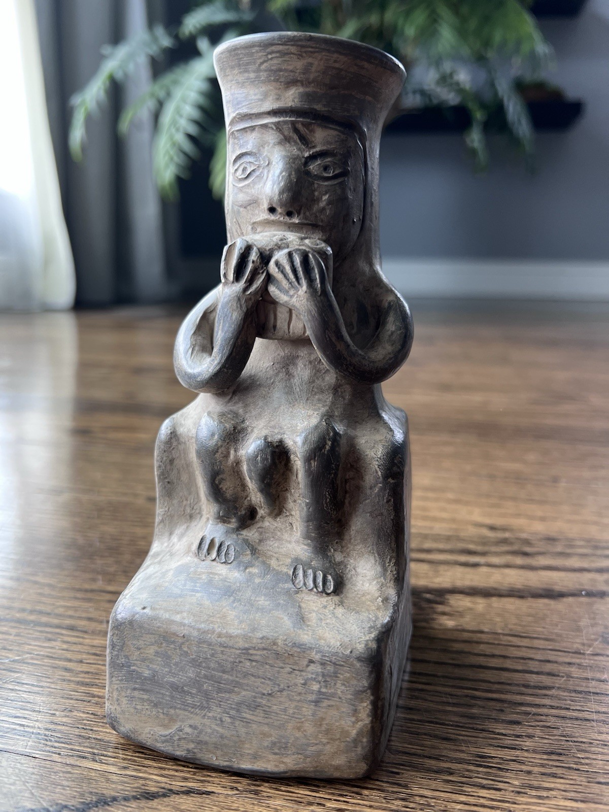 Pre-Columbian Art Pottery  Vessel Collectibles  Probably Replica 