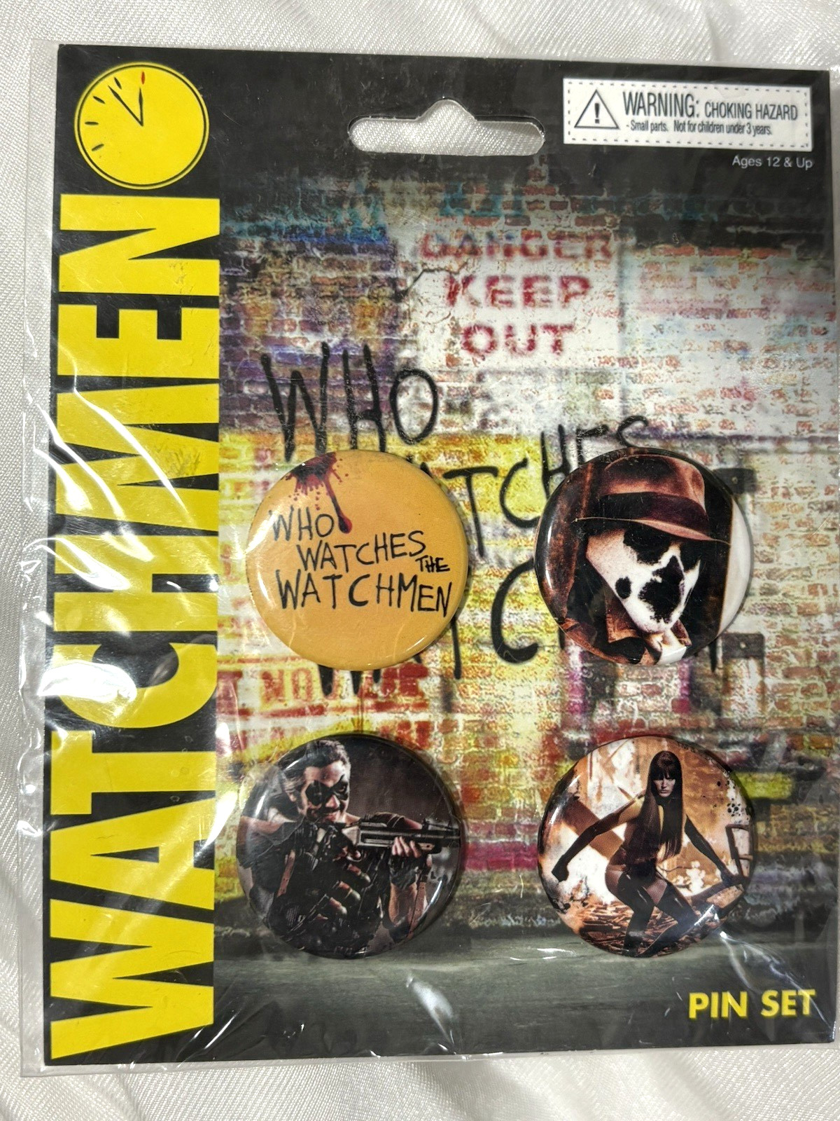 Vintage The Watchmen DC Comics 4 Pin / Button Set New NOS 2009