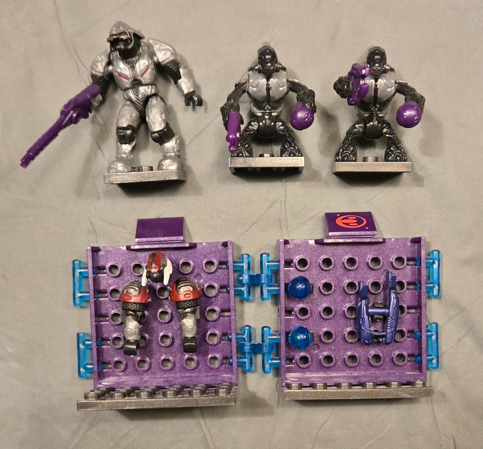 Mega Bloks Halo 97002 Covenant Silver Combat Unit 100% Complete