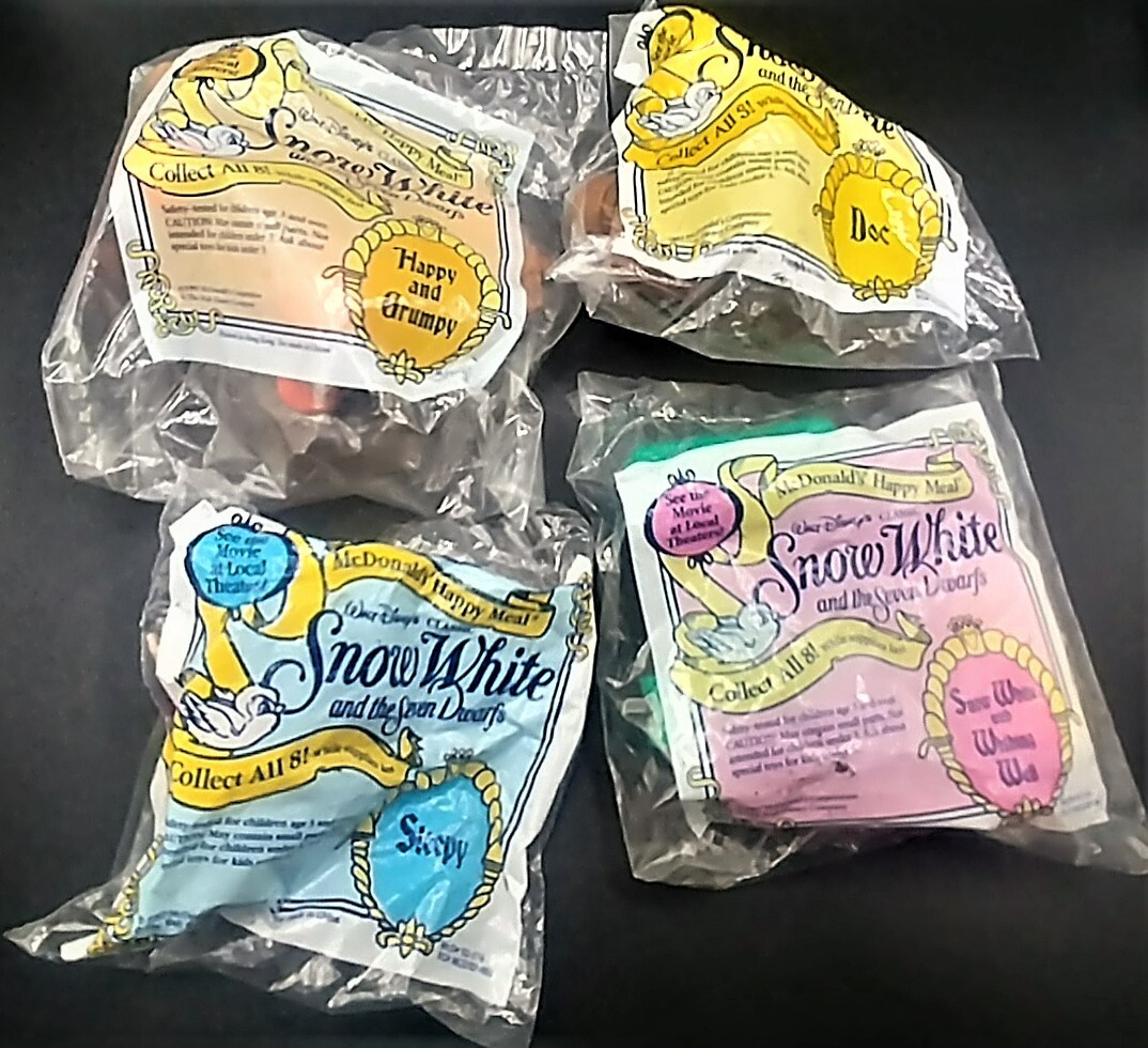 Vintage Snow-White Disney McDonald's Happy Meal Toys set of 4 NOS 1992