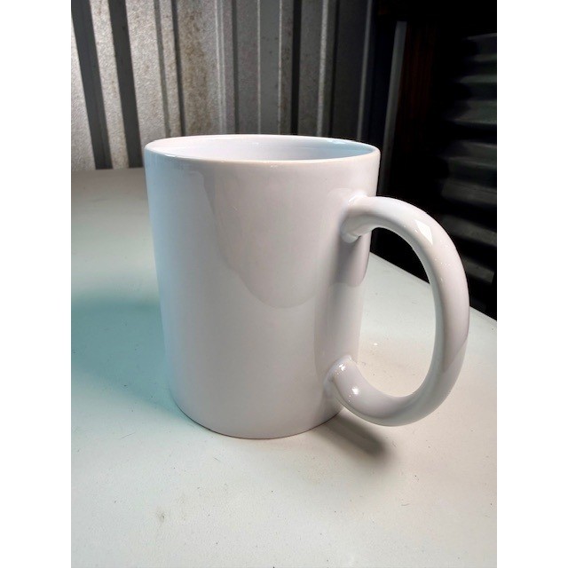 Lot of 12 Plain White Ceramic Coffee Mugs 11oz Glossy