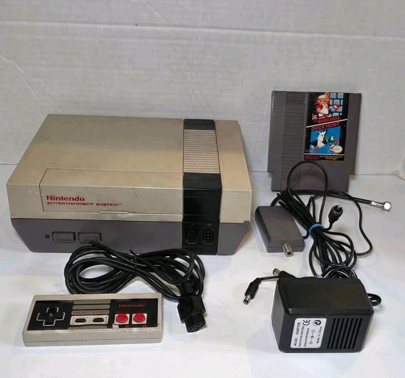 Super Nintendo SNES SNS-001 Console, Controller, Game, Cords FOR PARTS OR REPAIR