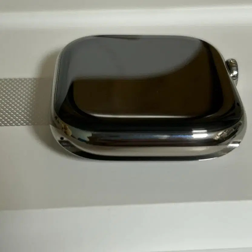 Apple Watch Series 10 46mm Titanium Natural with Genuine Milanese Loop
