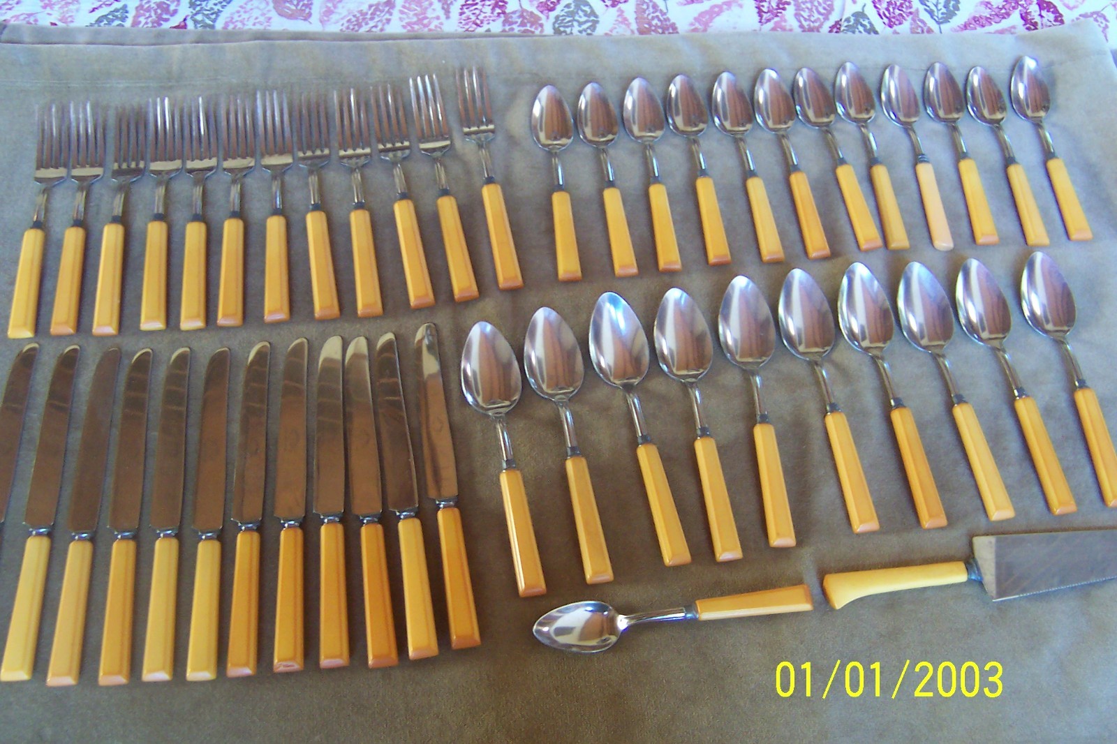 46 Pieces set of Royal Brand Sharp cutter Bakelite set 1950's