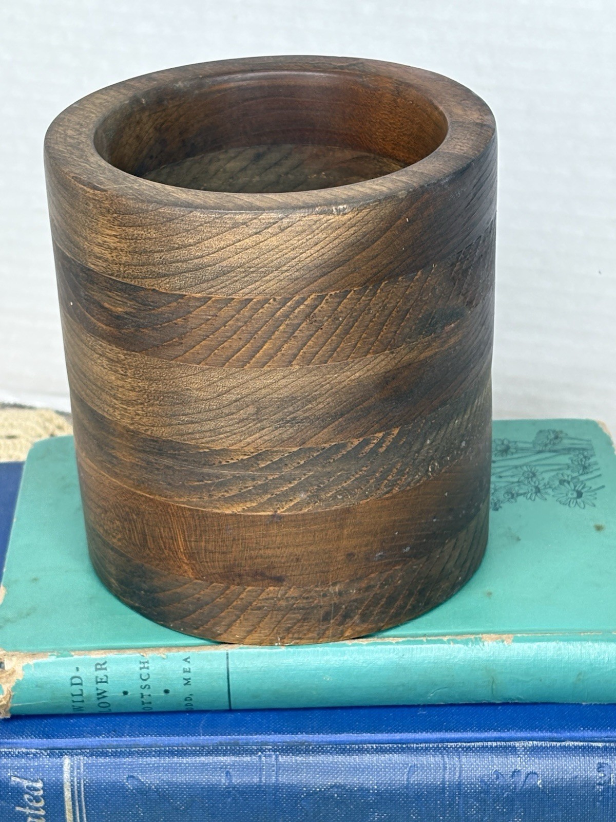 VTG Wooden Hand Turned Kitchen Utensil Holder Pencil Pen Desk  Farmhouse 4.5”