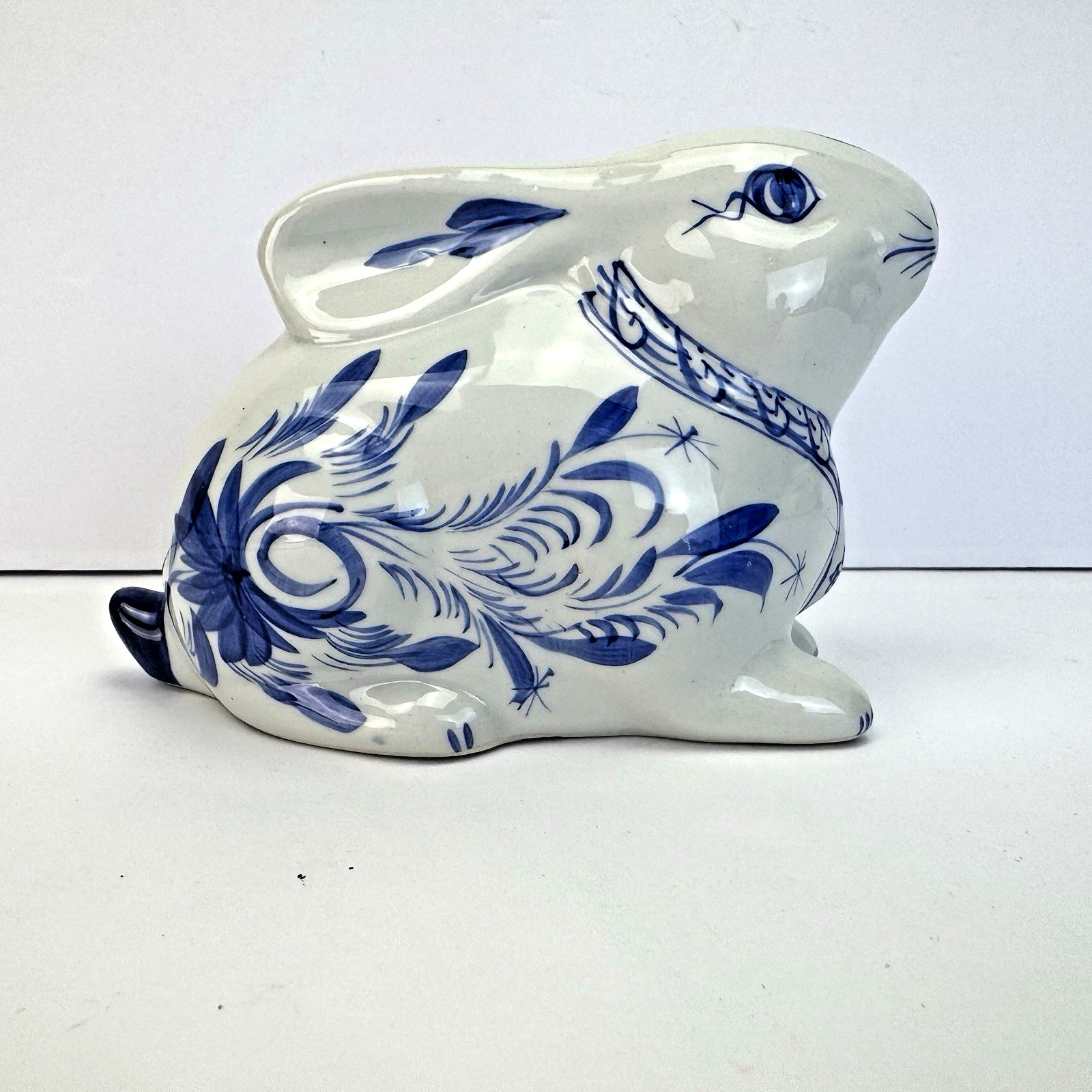Shafford Vintage Blue & White Rabbit Bunny Piggy Bank w/stopper Original Tag