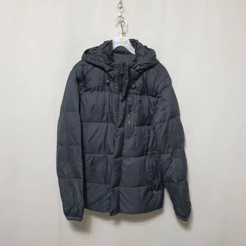 Nike Men’s Down Puffer Jacket Size S Black