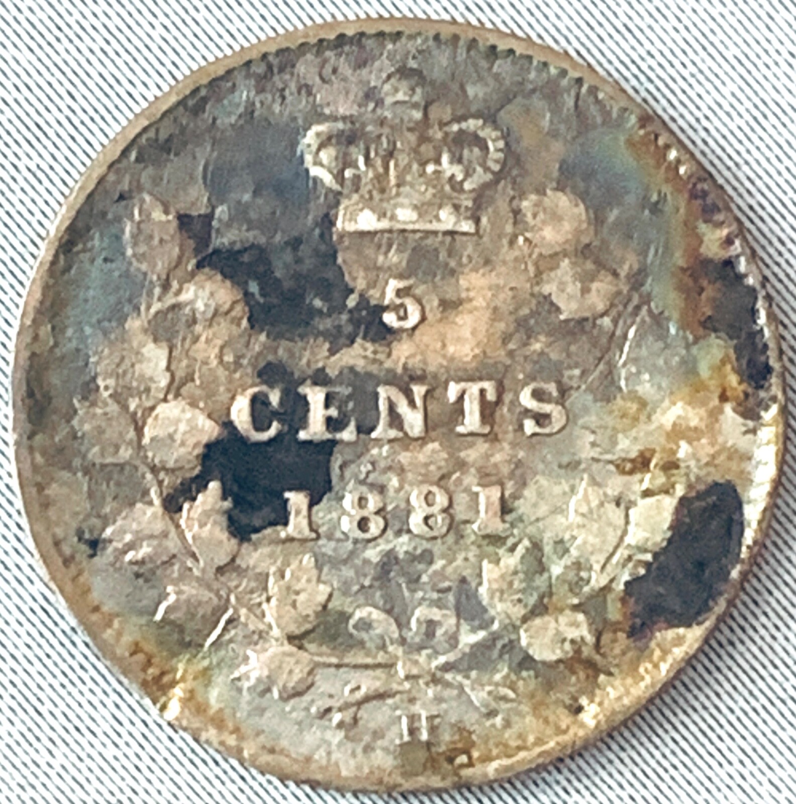 1881-H Canada 5 cents Silver Coin Victoria