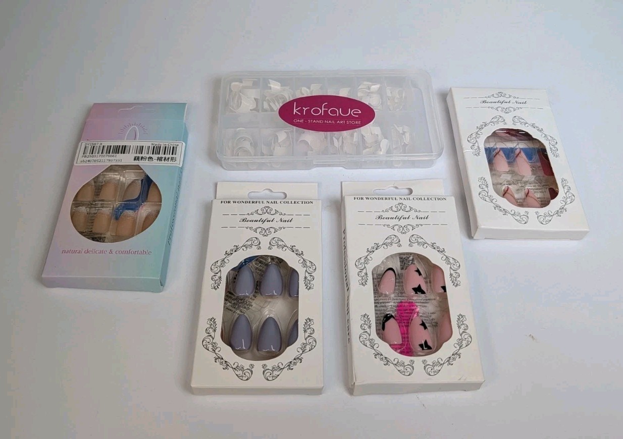 4 Beautiful Nails Press On Nail Stars Glitter French Manicure & 1 Box Tips READ