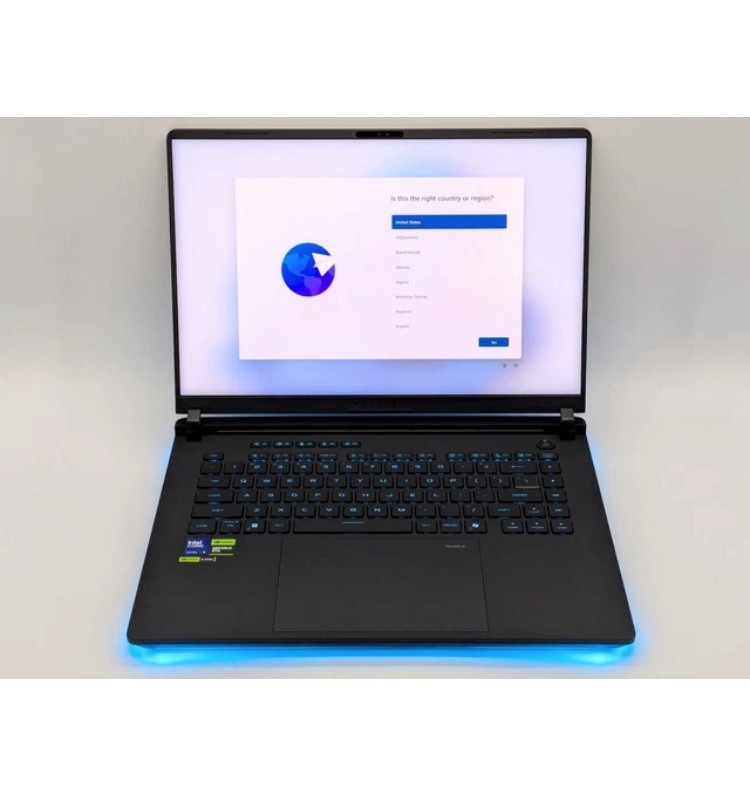 ASUS ROG STRIX Scar 16" WQXGA ULTRA 9 275HX 2TB SSD 32GB W11P RTX 5090 240Hz