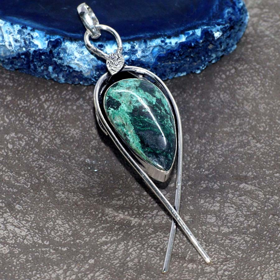 925 Silver Plated Knot  Quantum Quatrro      Pendant   Jewelry Size  3.8" MJ