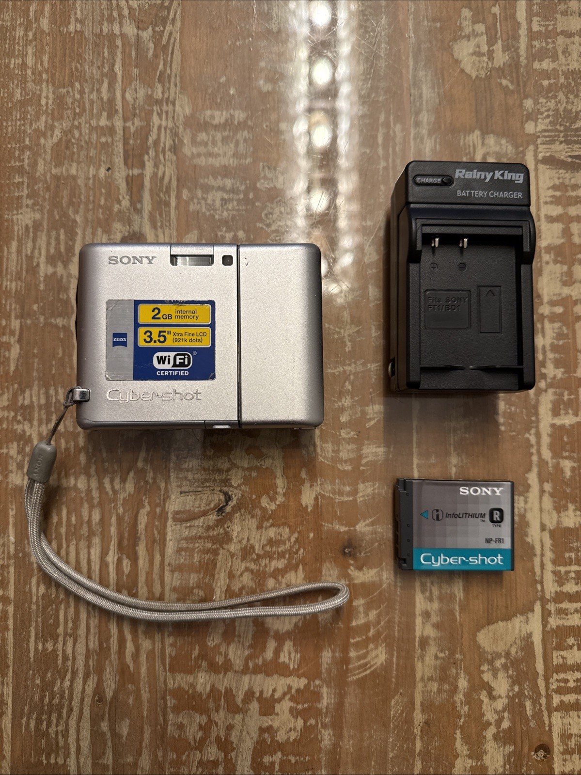 Sony Cyber-shot DSC-G1 Black Digital Camera w/ Battery & Charger Works TESTED