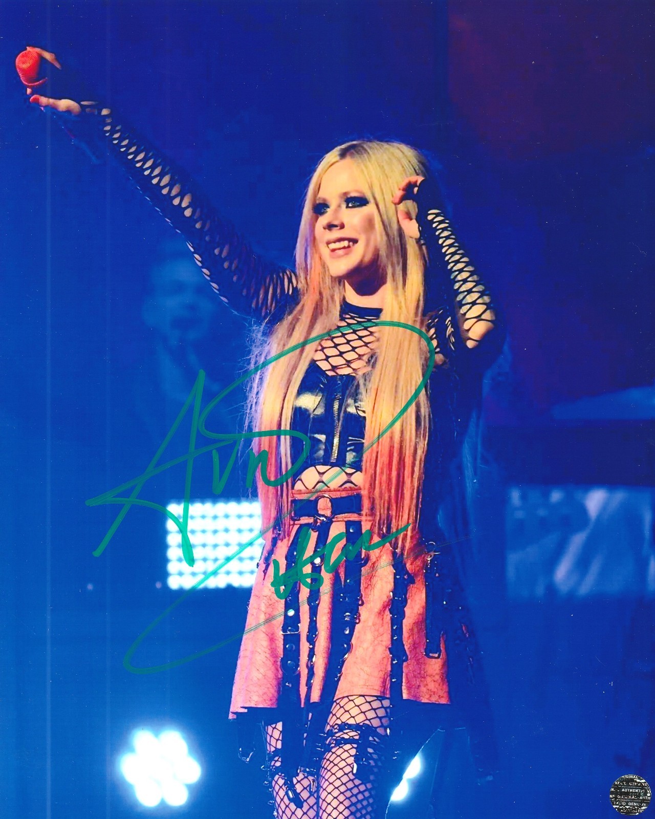 Avril Lavigne Autographed Signed Sexy 8x10 Photo with COA/Matching Hologram