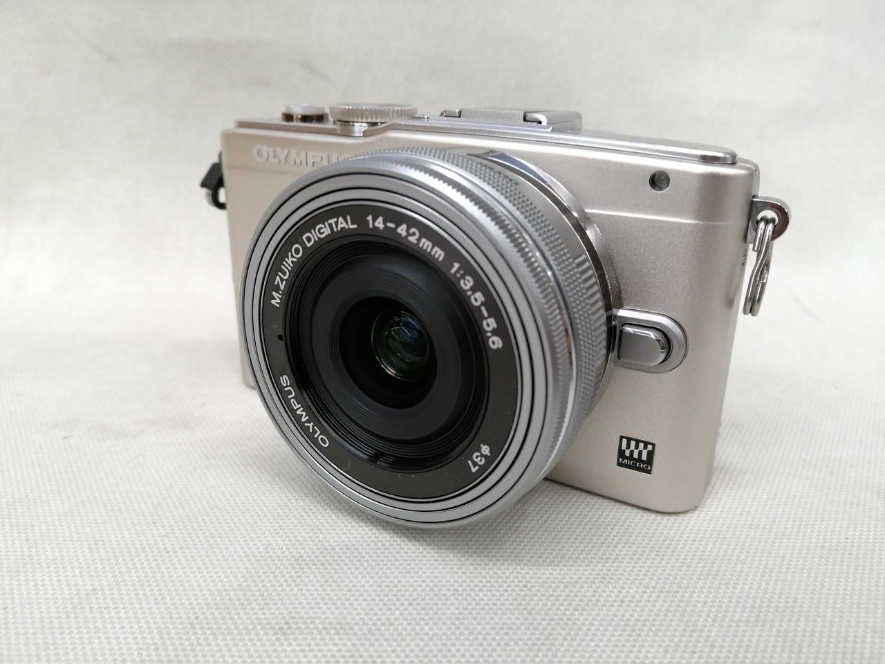 Olympus E-PL6 EZ Double Zoom Kit Mirrorless Camera Used From Japan