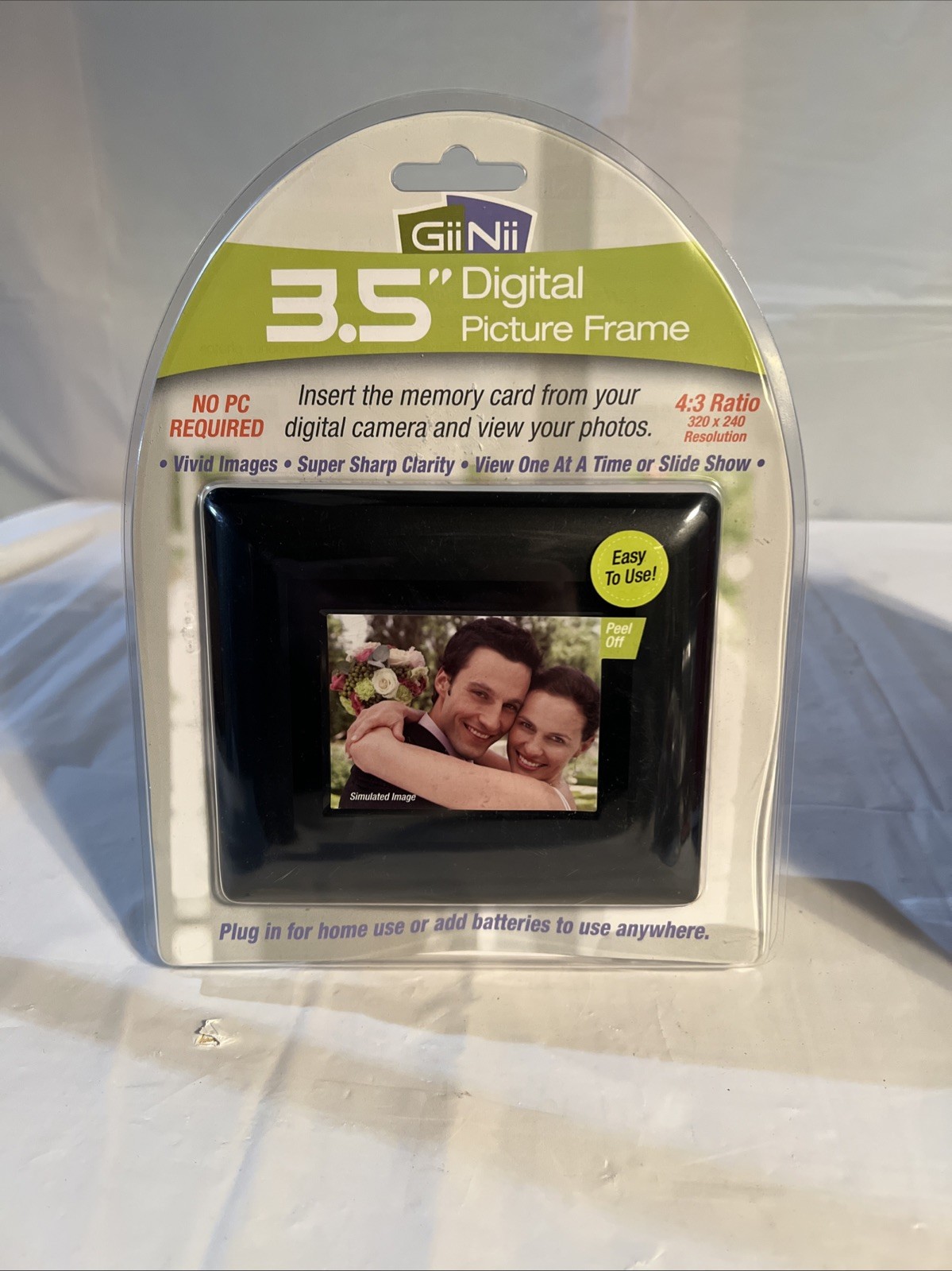 GiiNii 3.5" Digital Picture Frame Black Works With Memory Card or Mini USB Port