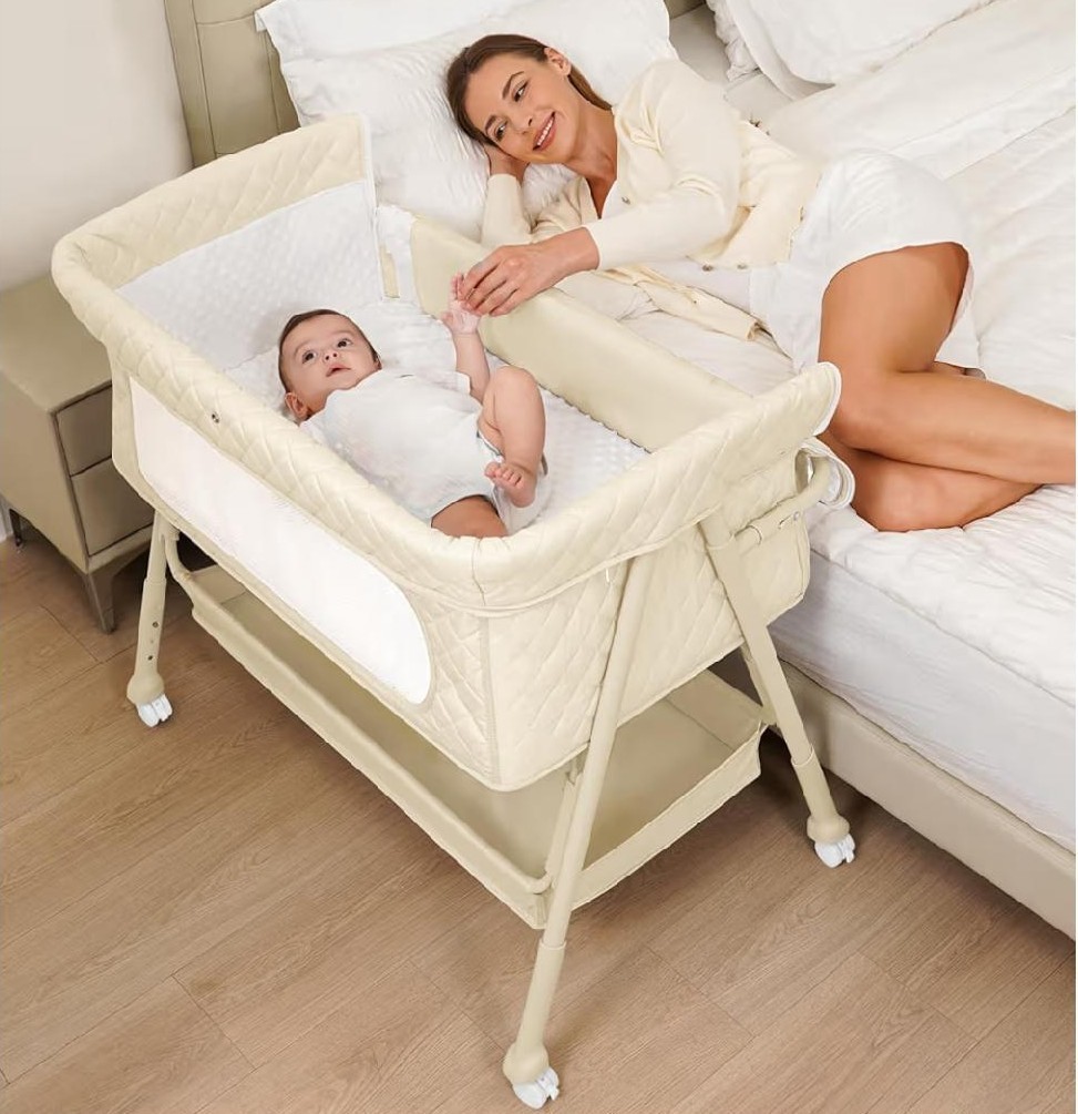 NEW Baby Bedside Bassinet Sleeper with Breathable Mesh, Lockable Wheels, Adjusta