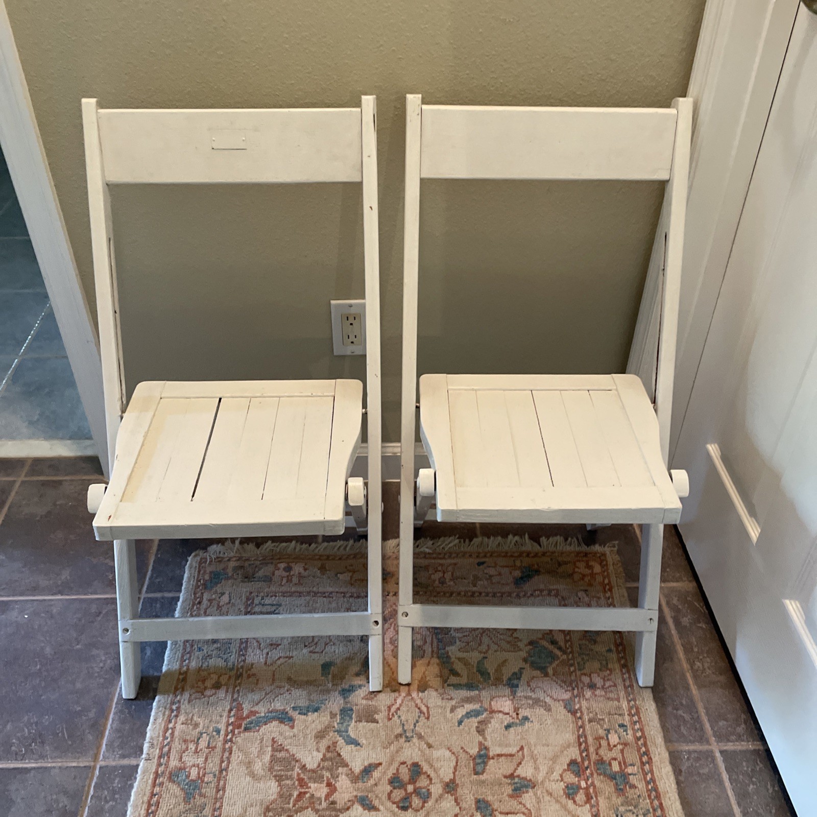 Vintage Wooden Slat Seat Folding Chairs Solid Wood Church Seating Set Of 2