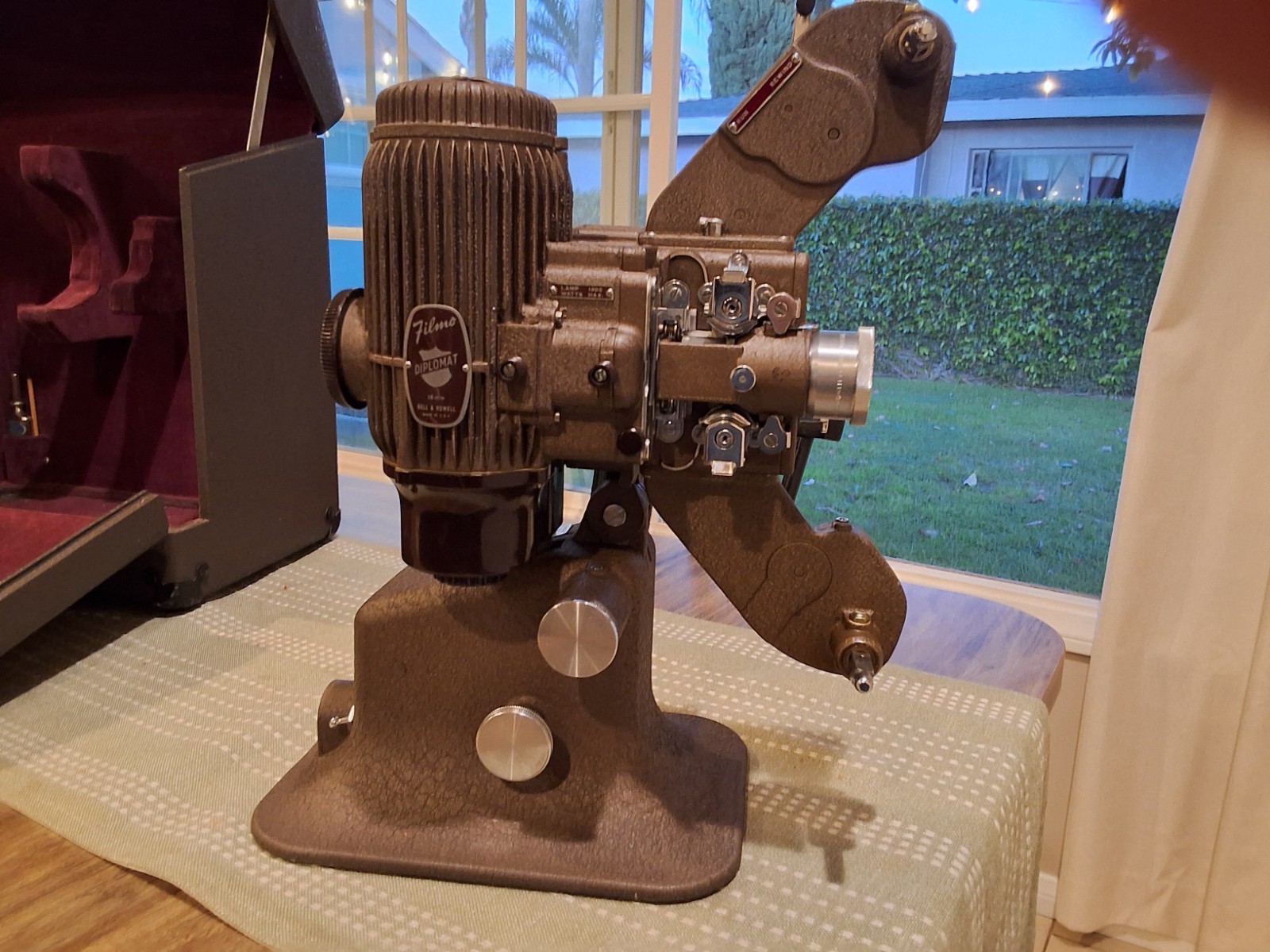 Vintage Bell & Howell Filmo Diplomat 16mm Projector & Case #173 Model A Working