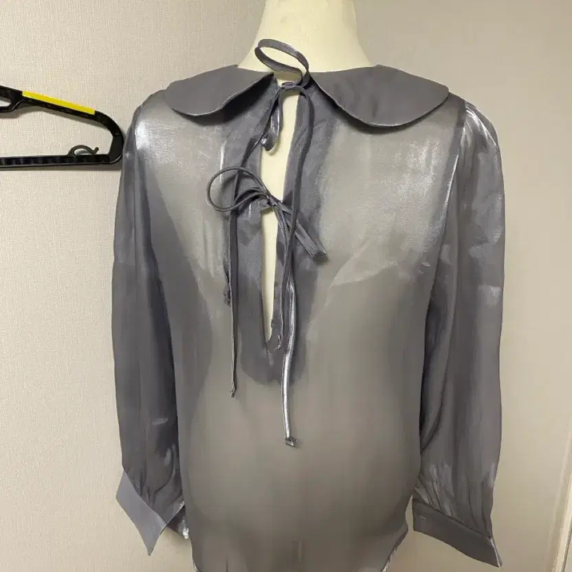 Factory Overstock Round Collar Organza Sheer Back Ribbon Blouse Gray 44-66